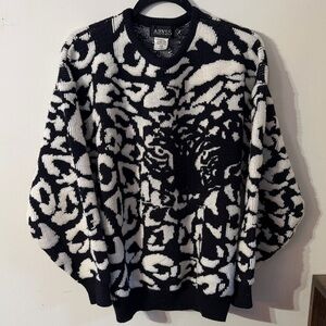 Vintage Cat Animal Abstract Print knit Sweater